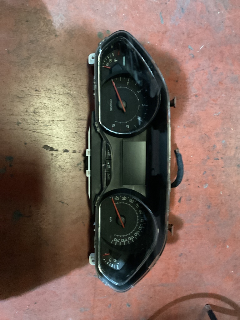 Cuadro instrumentos peugeot 208 2014