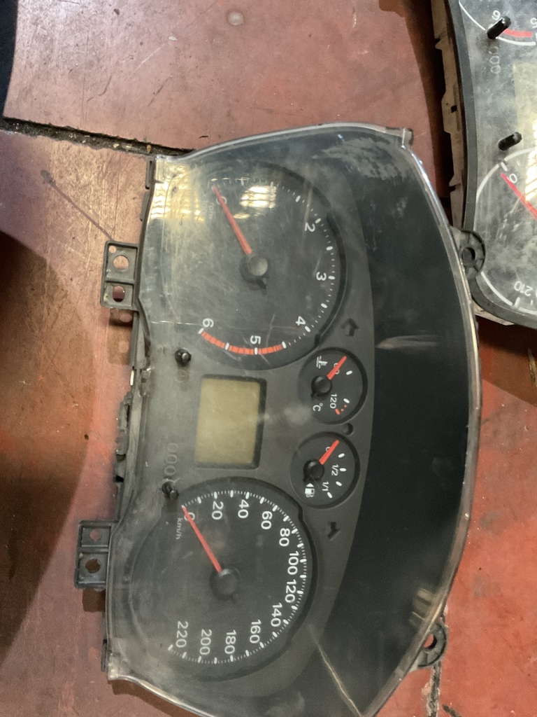 Cuadro instrumentos ford Transit 2007