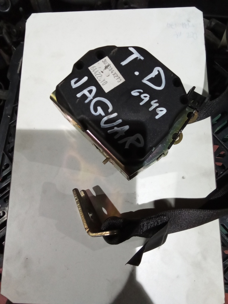 Cinturon trasero derecho jaguar x-type  '05