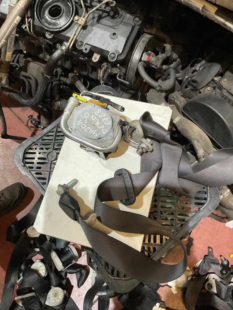 Cinturón seg. del.derecha mazda 6 '06