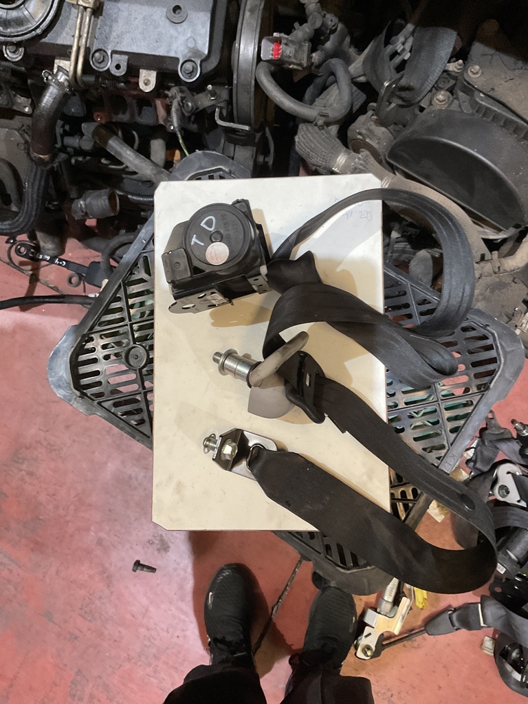 Cinturon seg.tras.derecho mazda 5 ‘06