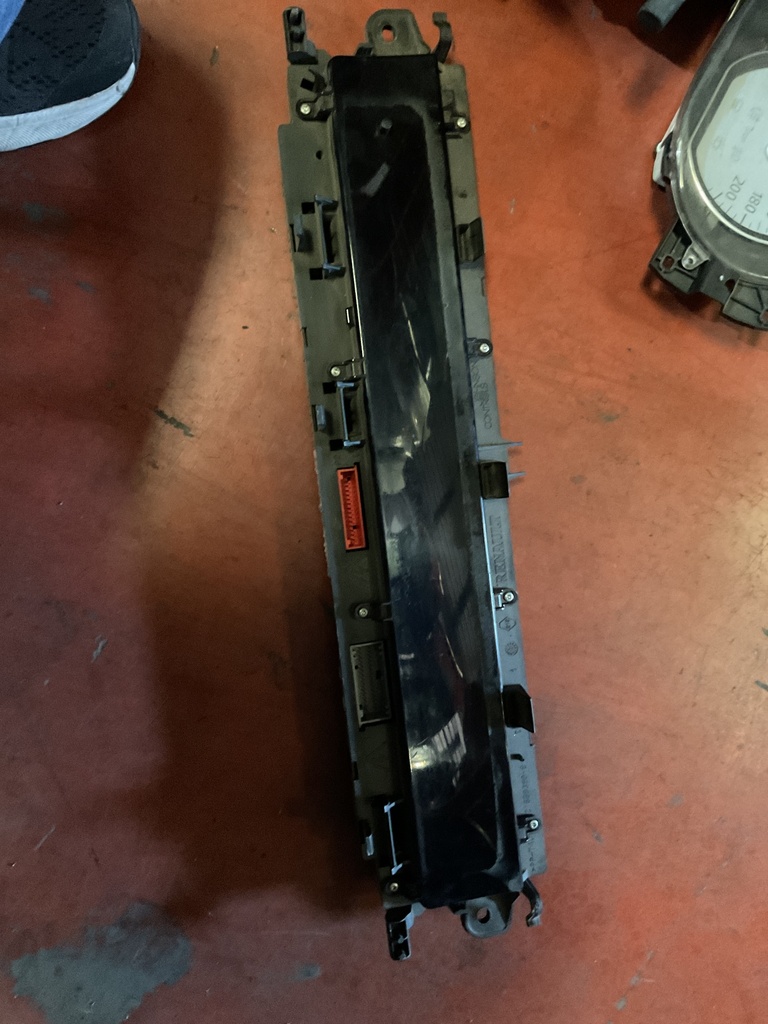 Cuadro instrumentos renault scenic 06