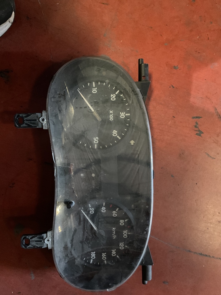 Cuadro instrumento renault master 04