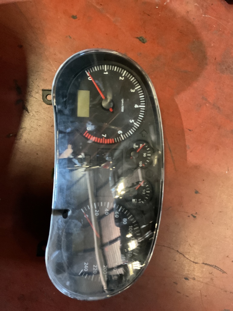 Cuadro instrumento seat leon 03