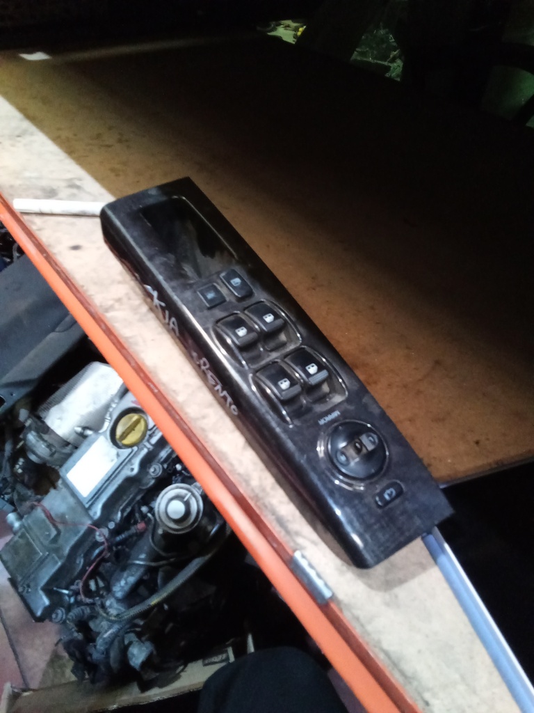 Botonera eleva lunas kia sorento '05