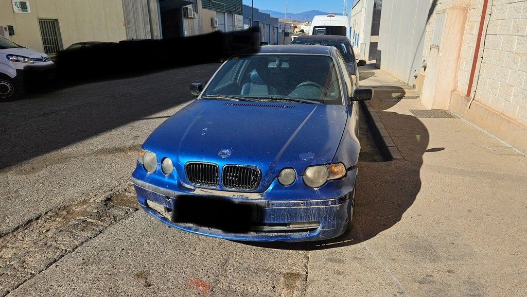 0002 BMW S3 320  2002