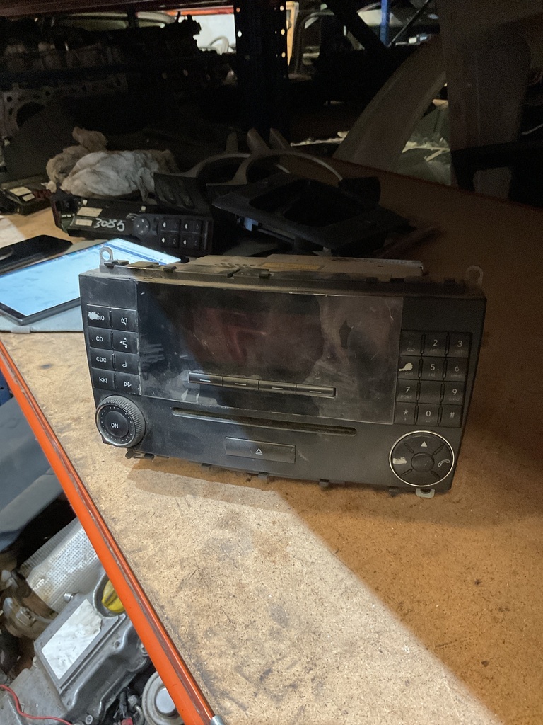 Radio mercedes clk w209 ‘05