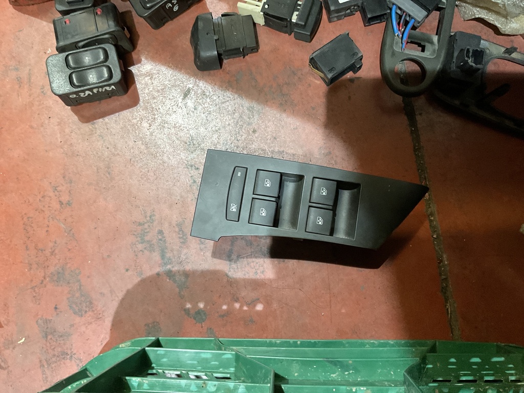 Botonera eleva lunas opel astra j ‘14