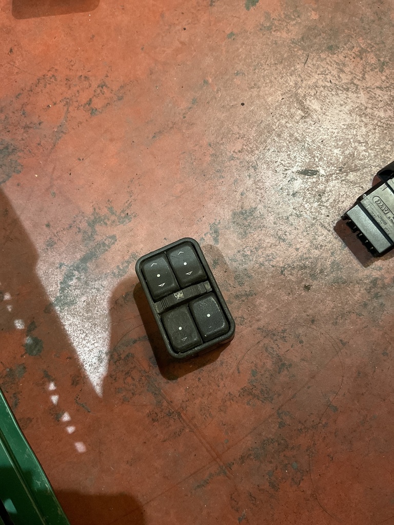 Botonera eleva lunas opel zafira a ‘01