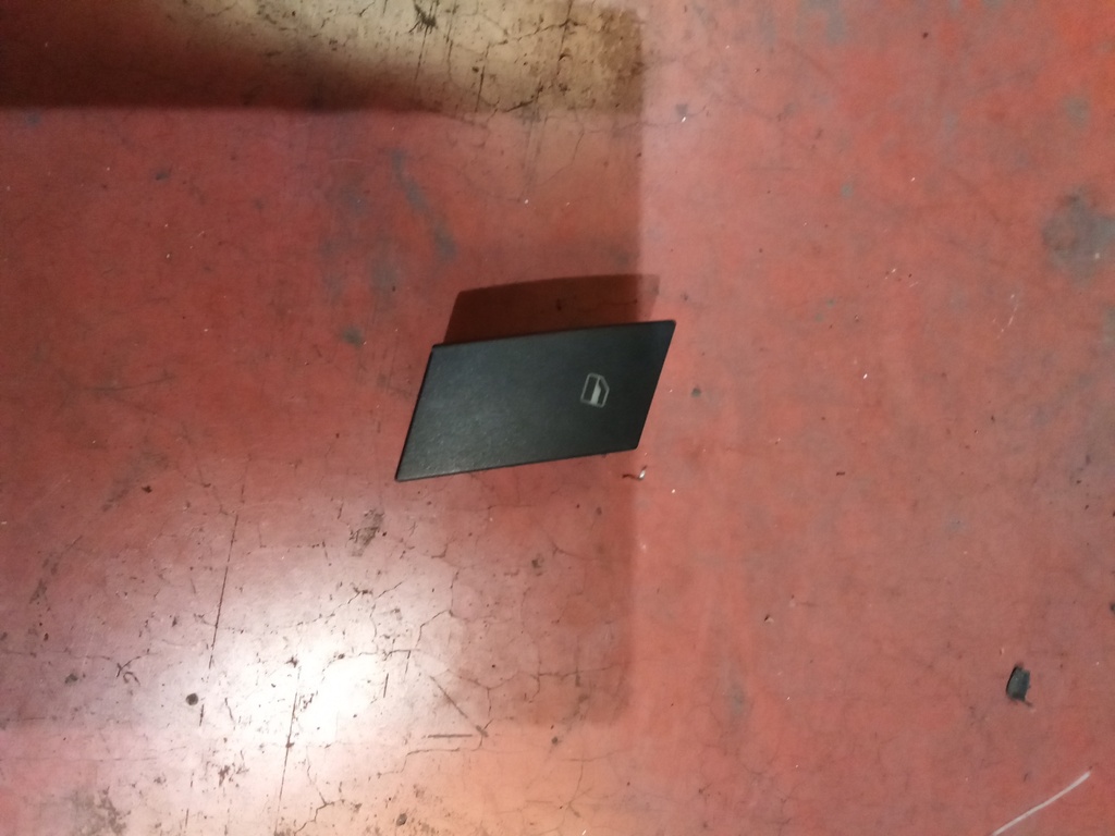 Botonera eleva lunas derecha seat ibiza '03