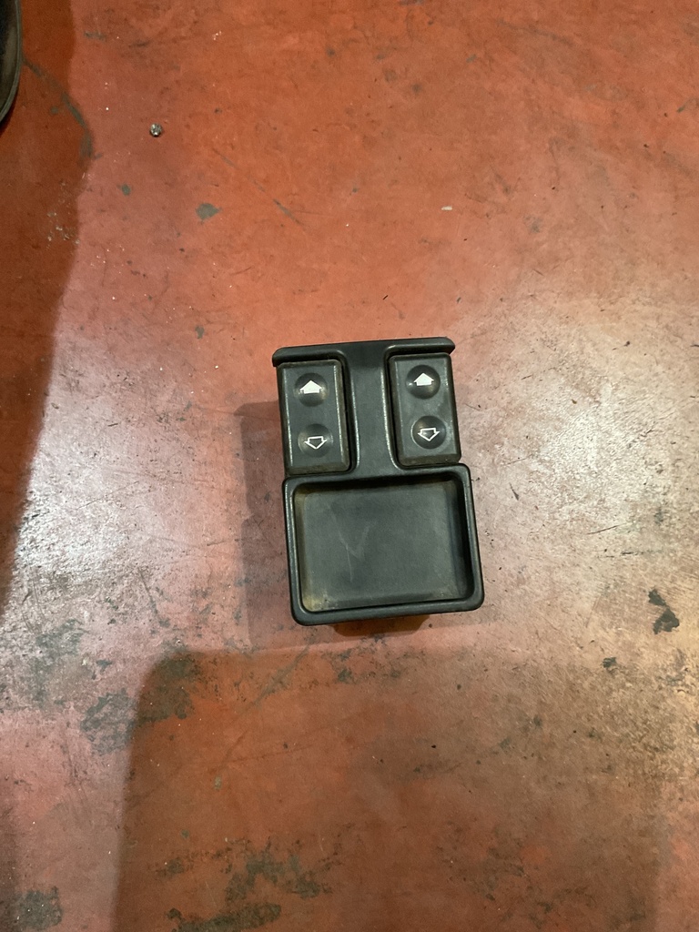 Botonera eleva lunas BMW e34 serie 5 ‘95