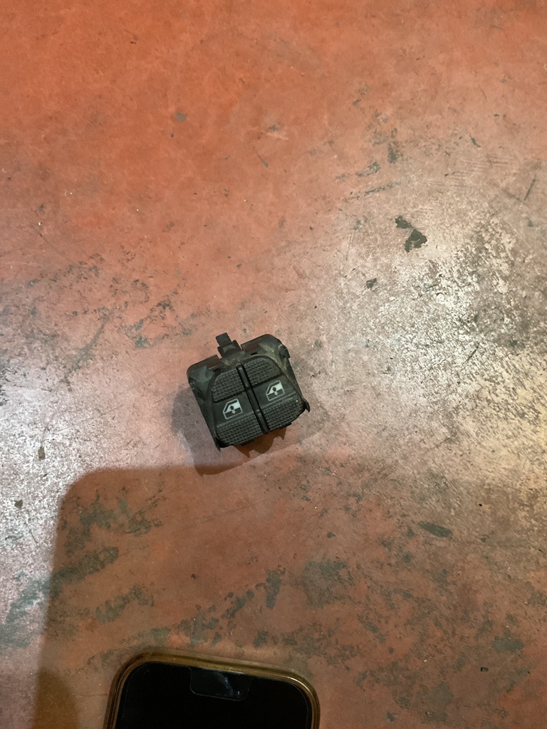 Botonera eleva lunas volkswagen golf iii ‘95