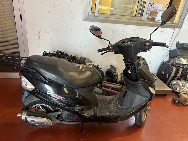 0045 PEUGEOT VCLIC 49cc 2007 C1776BTN