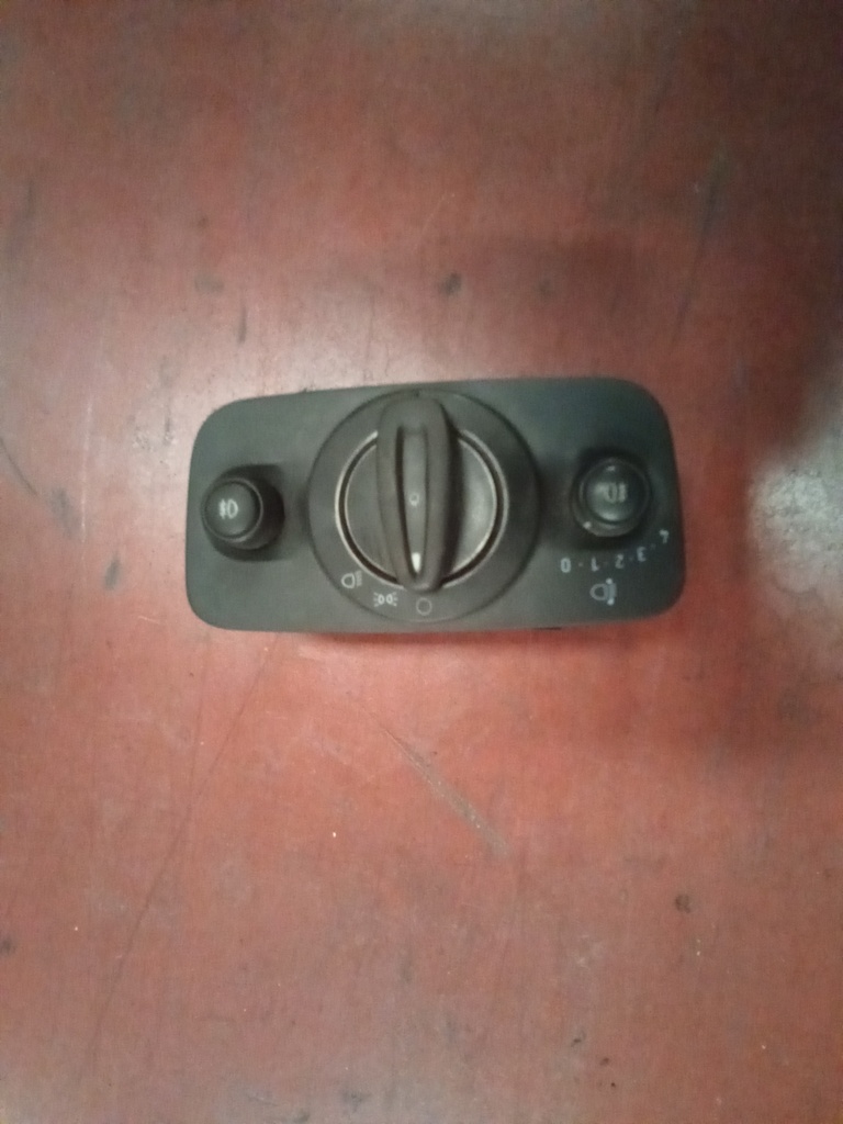 Mando de luces ford fiesta '10