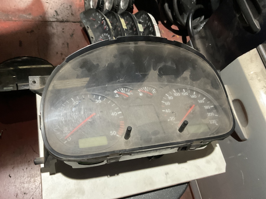 Cuadro instrumentos volkswagen transporter ‘00