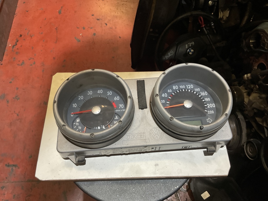 Cuadro instrumentos volkswagen polo ‘01