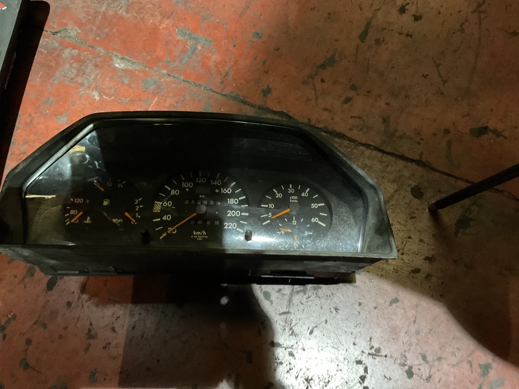 Cuadro instrumentos mercedes 300 w124