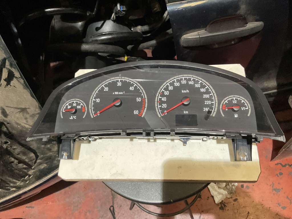 Cuadro instrumentos opel vectra c ‘06