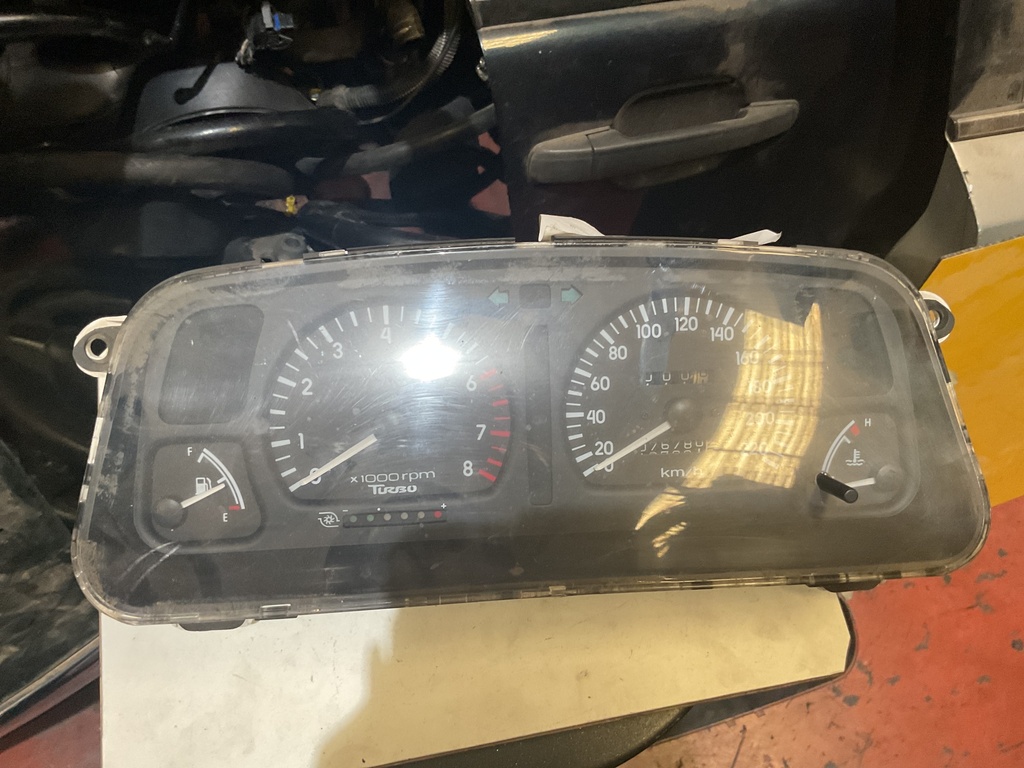 Cuadro instrumentos hyundai coupe ‘94