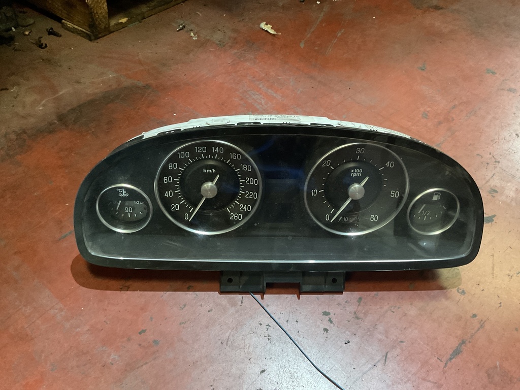 Cuadro instrumentos lancia thesis ‘04