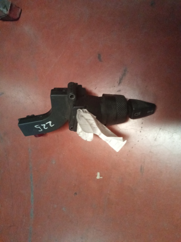 Mando de luces ford scort '89