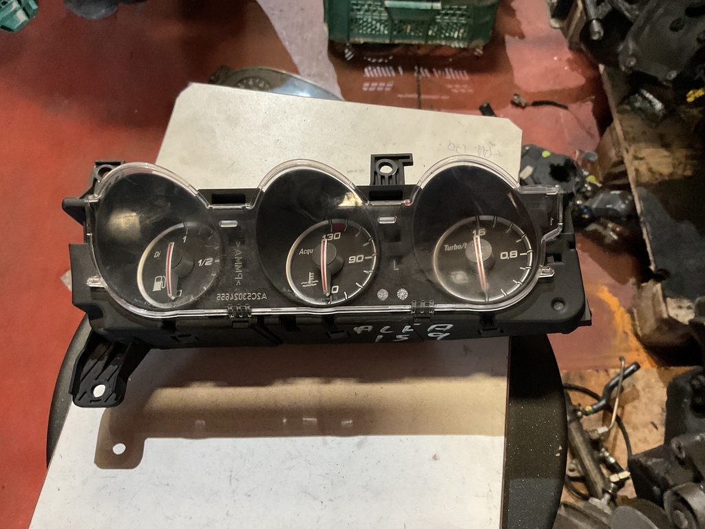Cuadro instrumentos alfa 159 ‘09