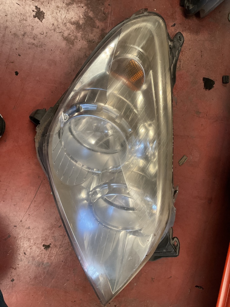 Faro derecho opel astra h