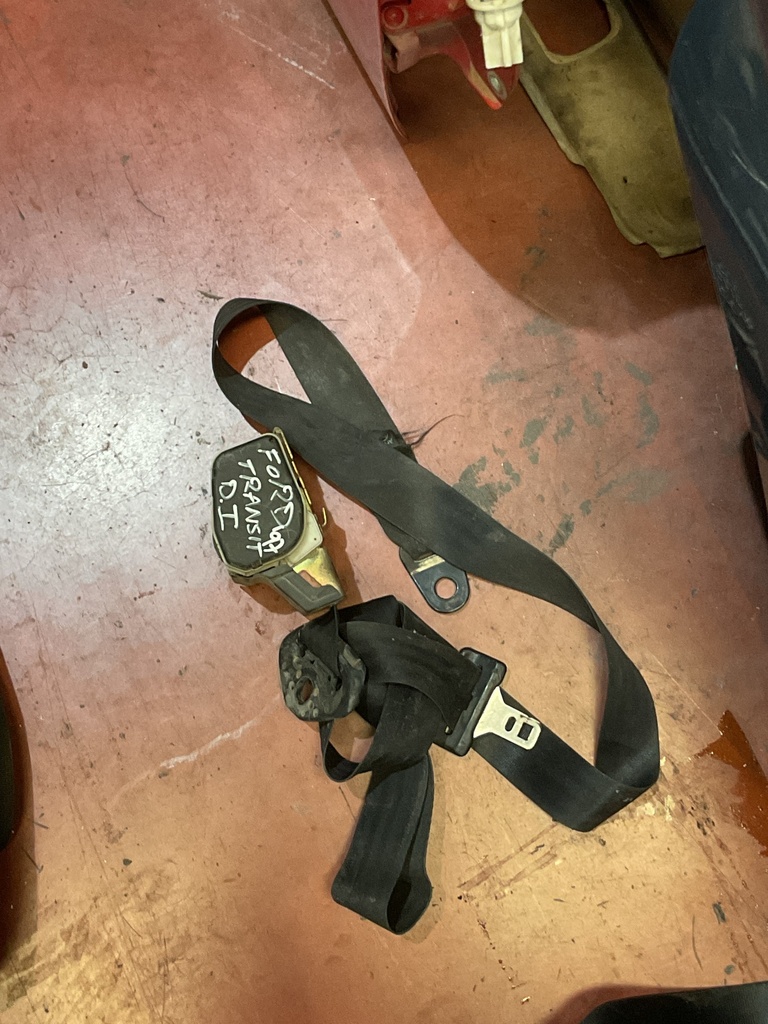 Cinturon delantero izquierdo ford Transit ‘95