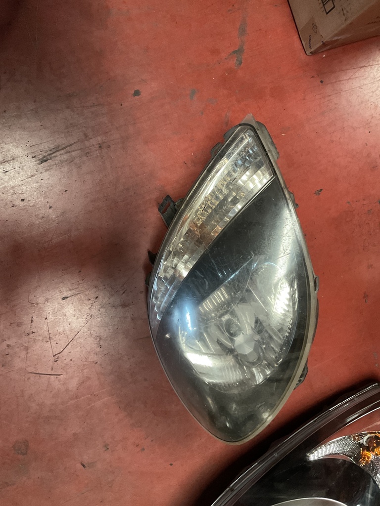 Faro izquierdo renault kangoo i