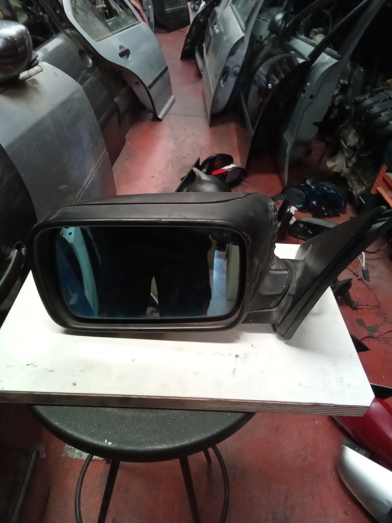 Retrovisor izquierdo BMW serie 3 e36 '97