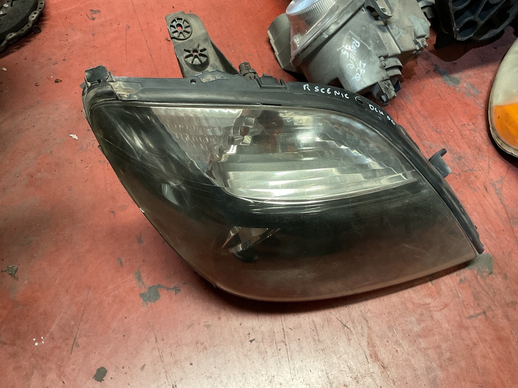 Faro derecho renault scenic 00