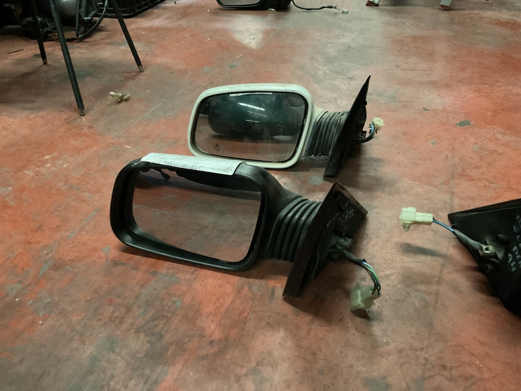 Retrovisor izquierdo rover 200 ‘96