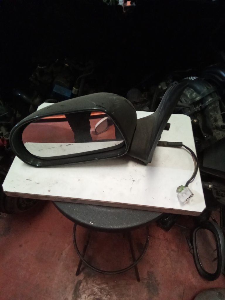 Retrovisor izquierdo fiat marea '00