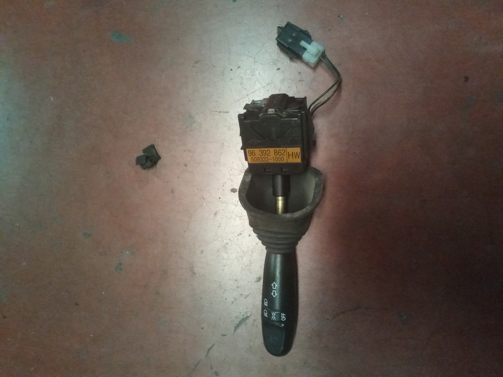 Mando de intermitentes chevrolet tacuma '03