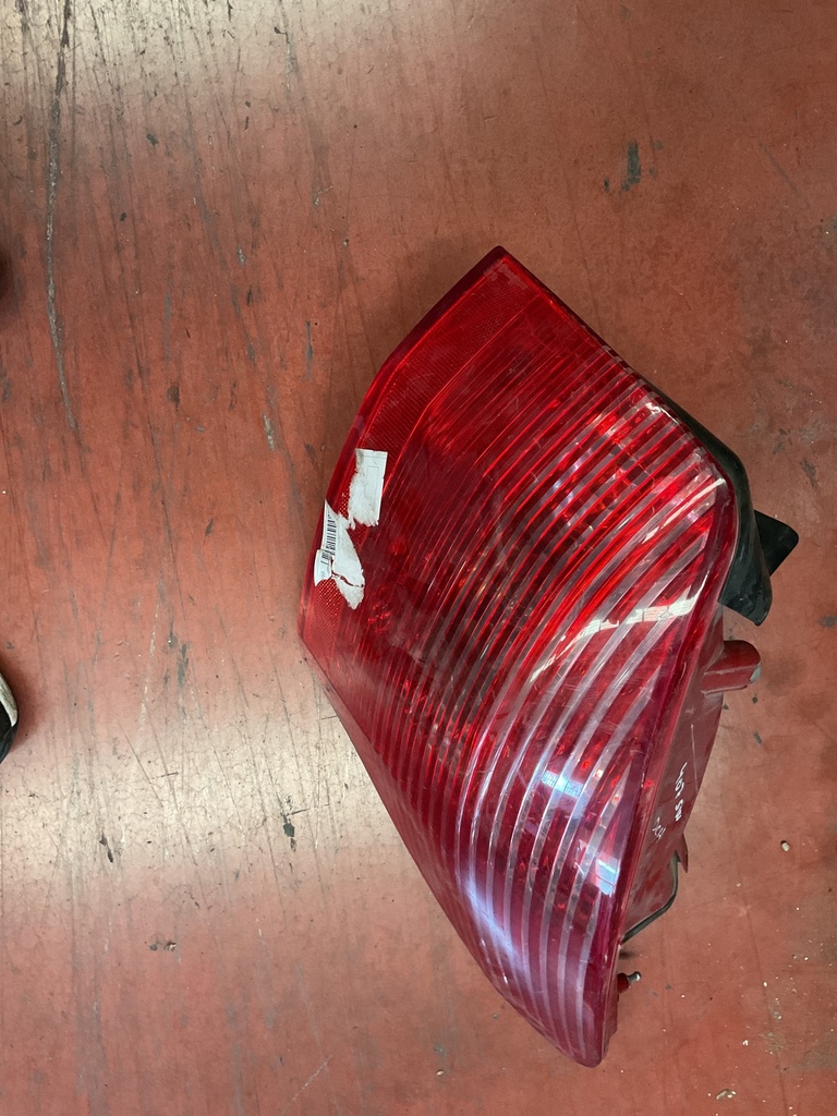 Piloto derecho peugeot 406 sw