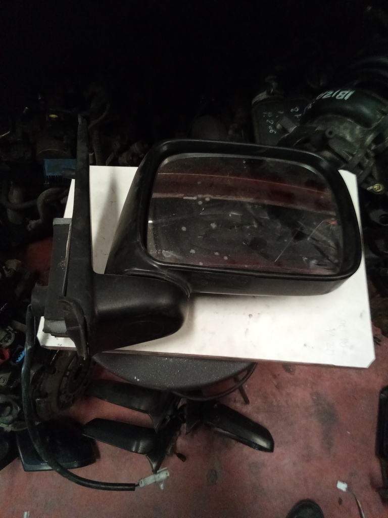 Retrovisor derecho nissan terrano ii '99