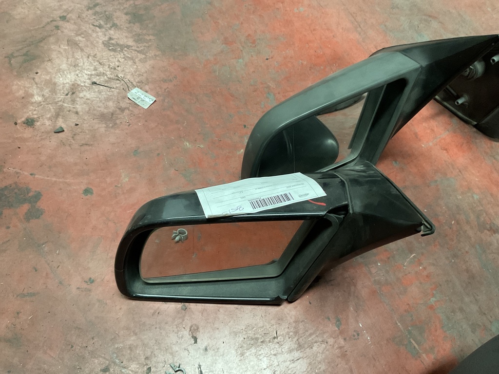 Retrovisor izquierdo manual opel vectra a‘95