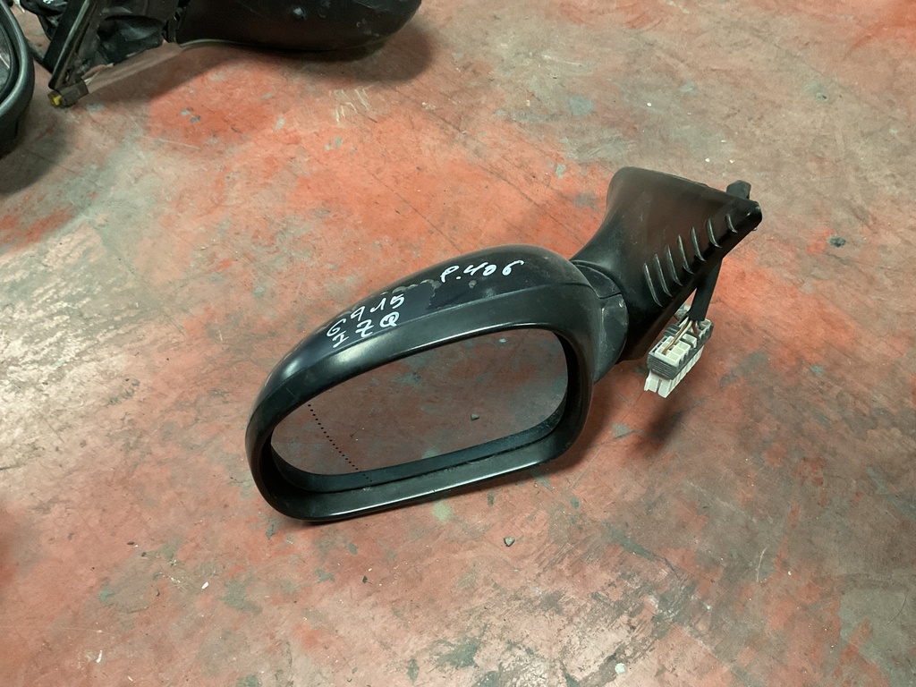 Retrovisor izquierdo peugeot 406 ‘95