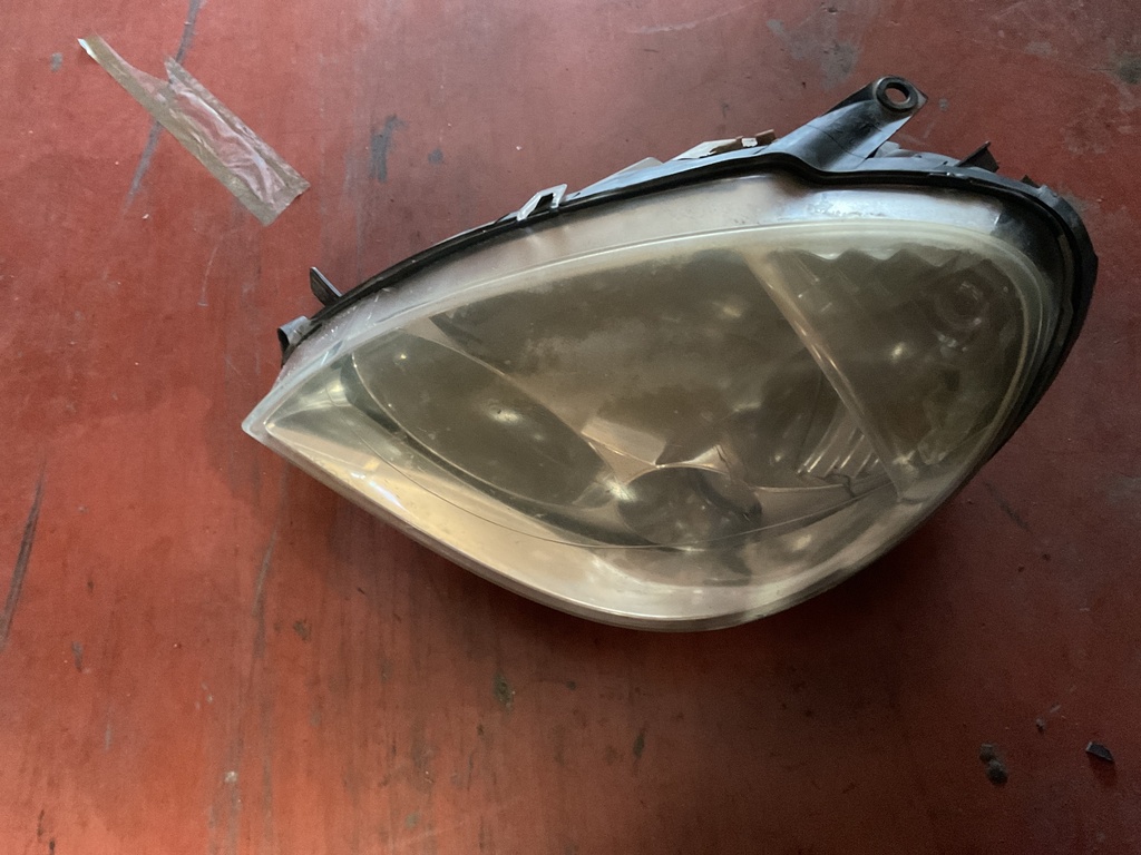 Faro izquierdo citroen xsara ii