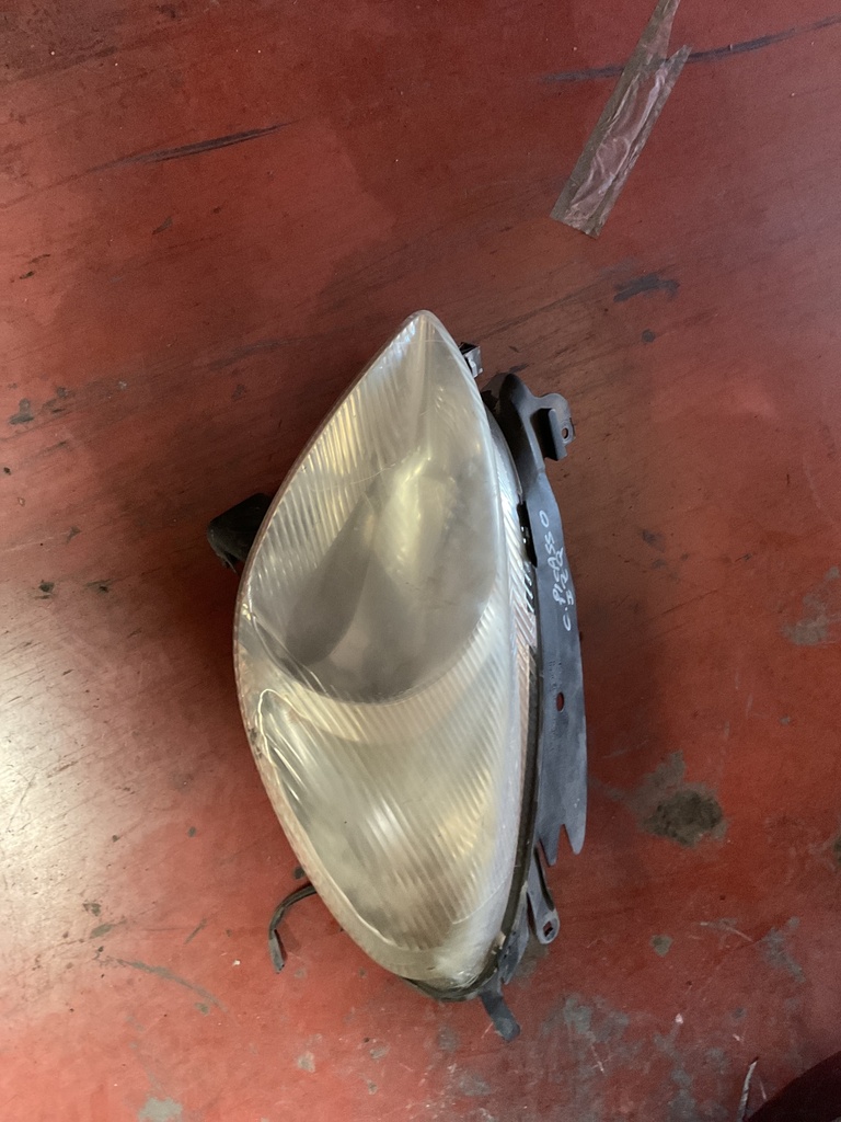 Faro izquierdo citroen xsara picasso