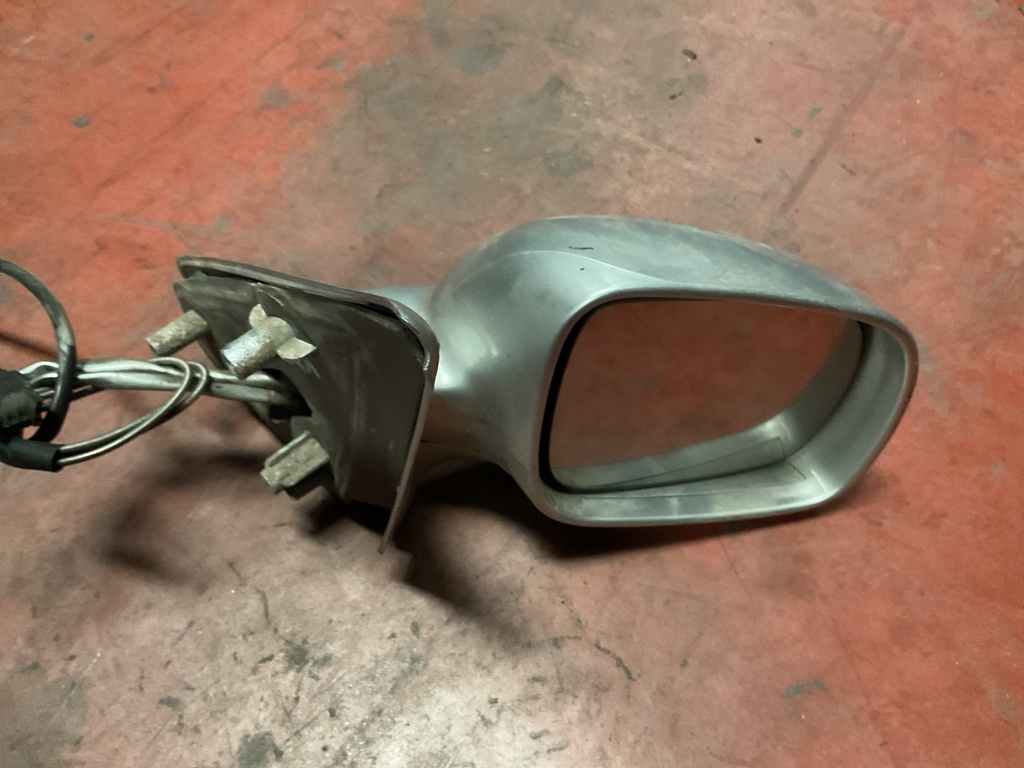 Retrovisor derecho manual seat ibiza ‘01