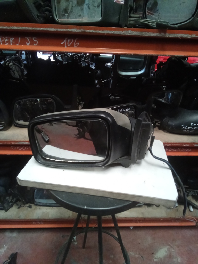 Retrovisor izquierdo volvo v40 '95