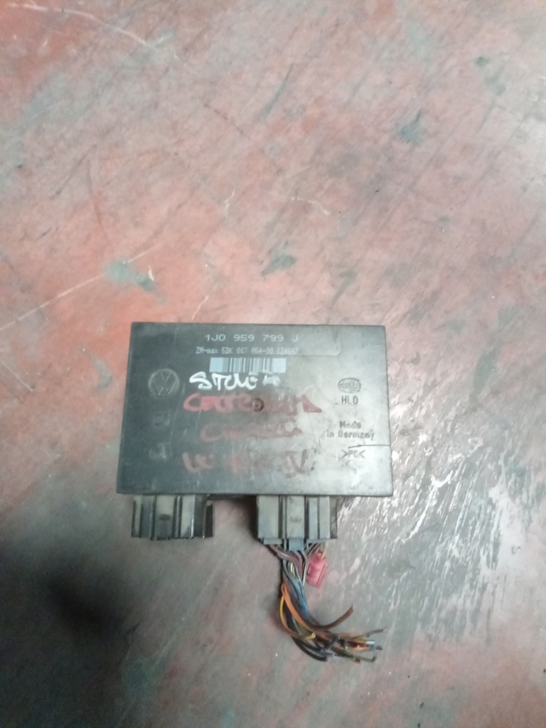 Módulo electronico Volkswagen golf IV '00