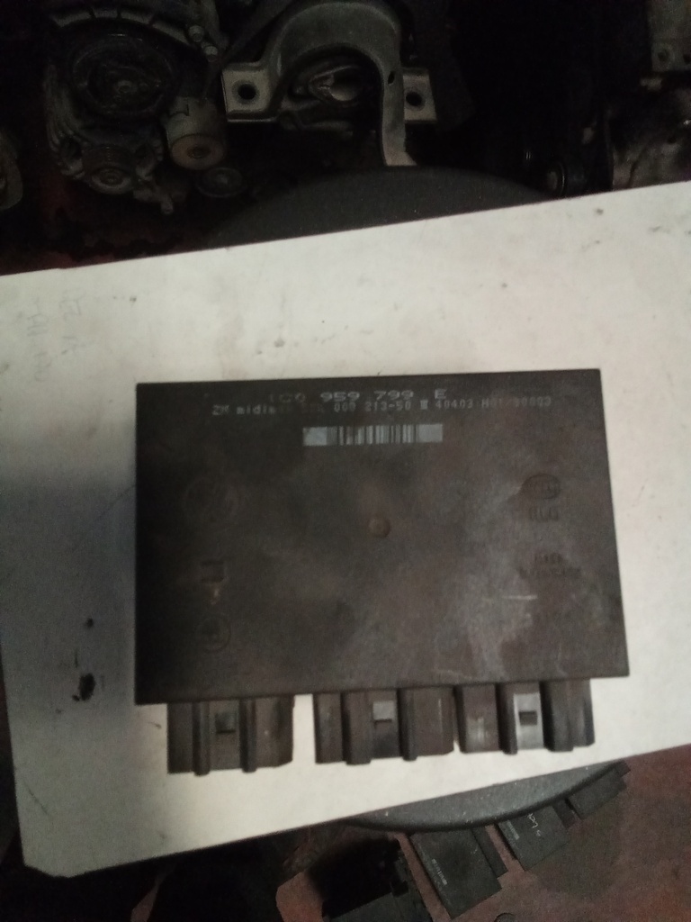 Centralita de cierre SEAT leon '05