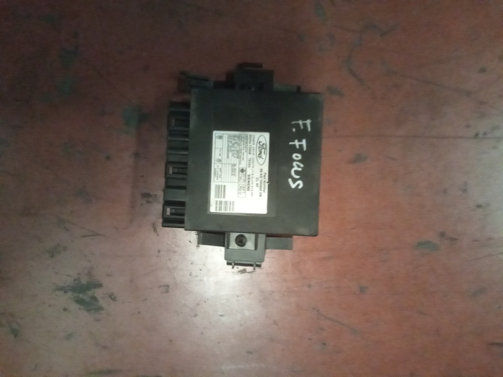 Centralita de cierre Ford Focus '00