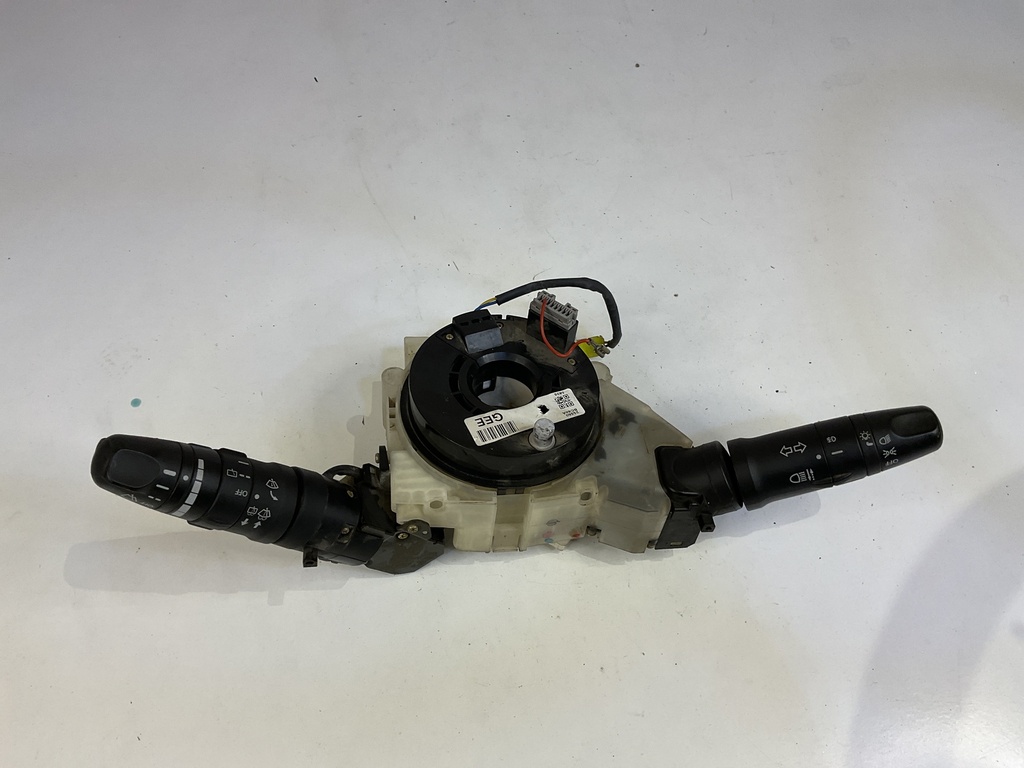 Mando multifuncion nissan micra iii año 05