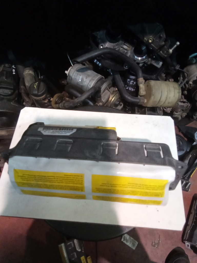 Airbag frontal Volkswagen Caddy '04