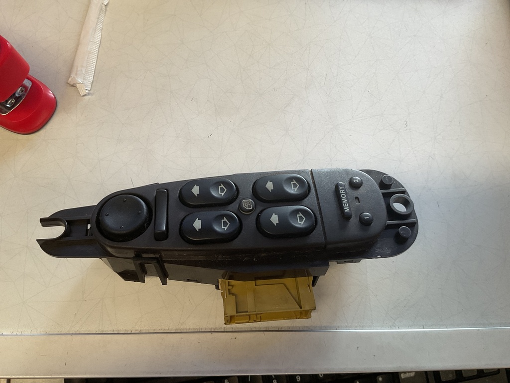 Botonera eleva lunas jaguar S-type ‘07