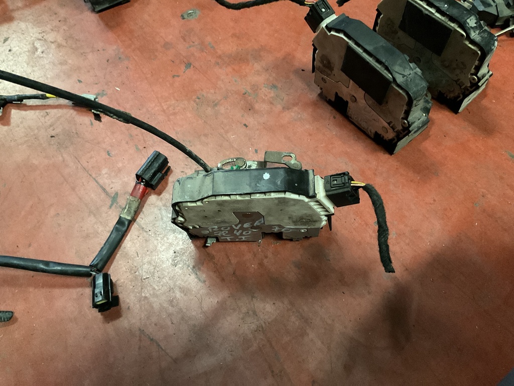 Cerradura trasera izquierda rover 75 ‘00