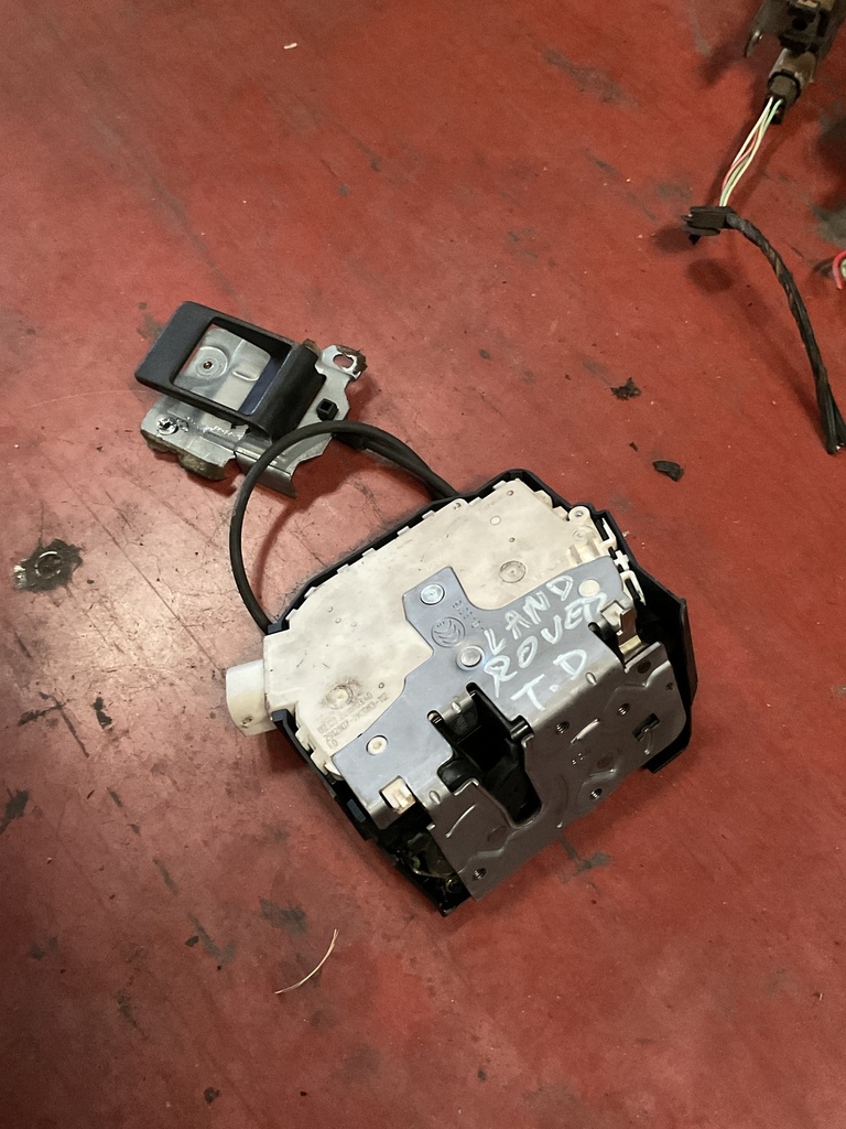 Cerradura trasera derecha land rover freelander ‘03